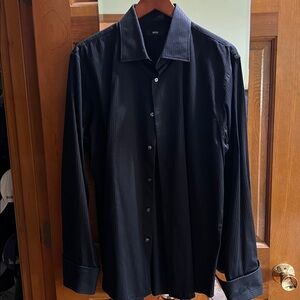 Boss Black Pinstripe Shirt
Good Condition 
Size 17 1/2 
34/35